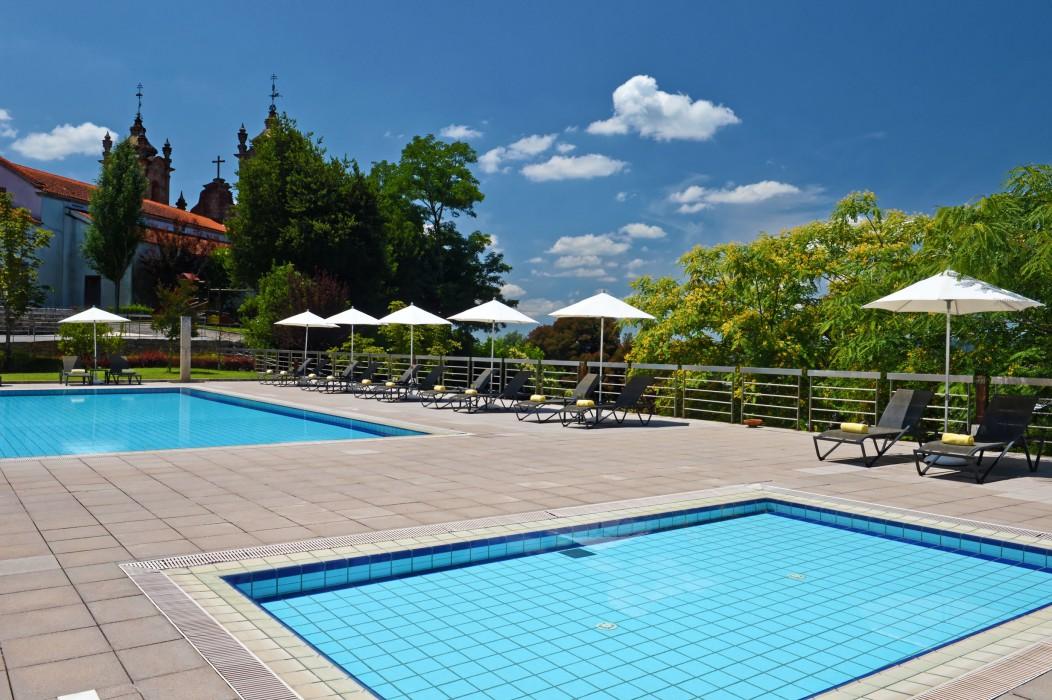 Pousada Mosteiro De Γκιμαράες Εξωτερικό φωτογραφία Swimming pool