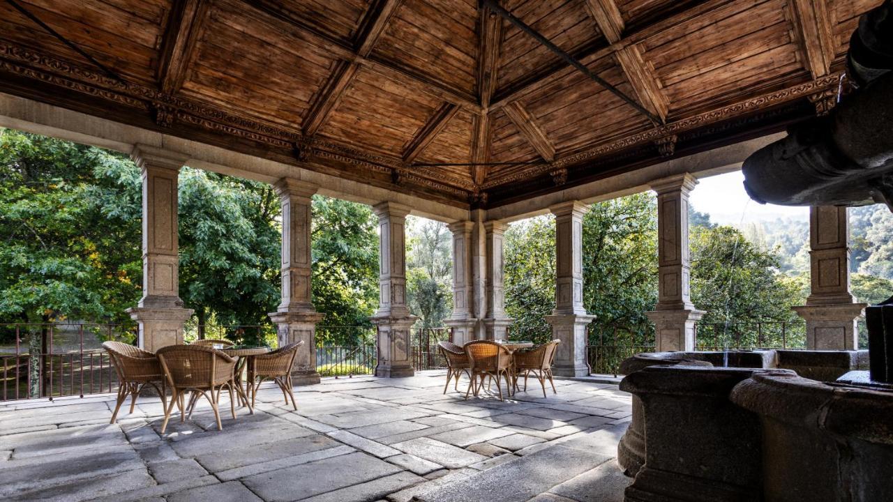 Pousada Mosteiro De Γκιμαράες Εξωτερικό φωτογραφία The interior of the pavilion