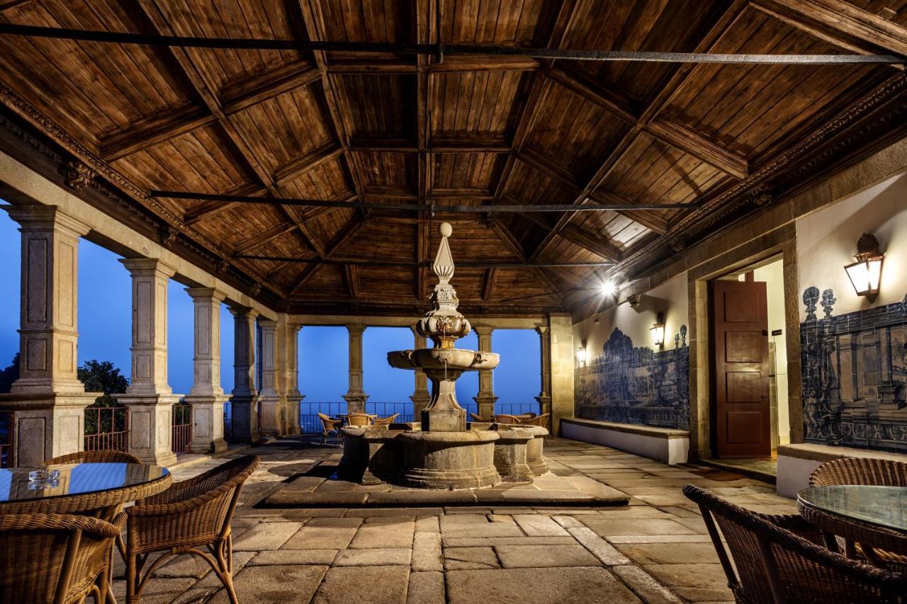 Pousada Mosteiro De Γκιμαράες Εξωτερικό φωτογραφία The interior of the house